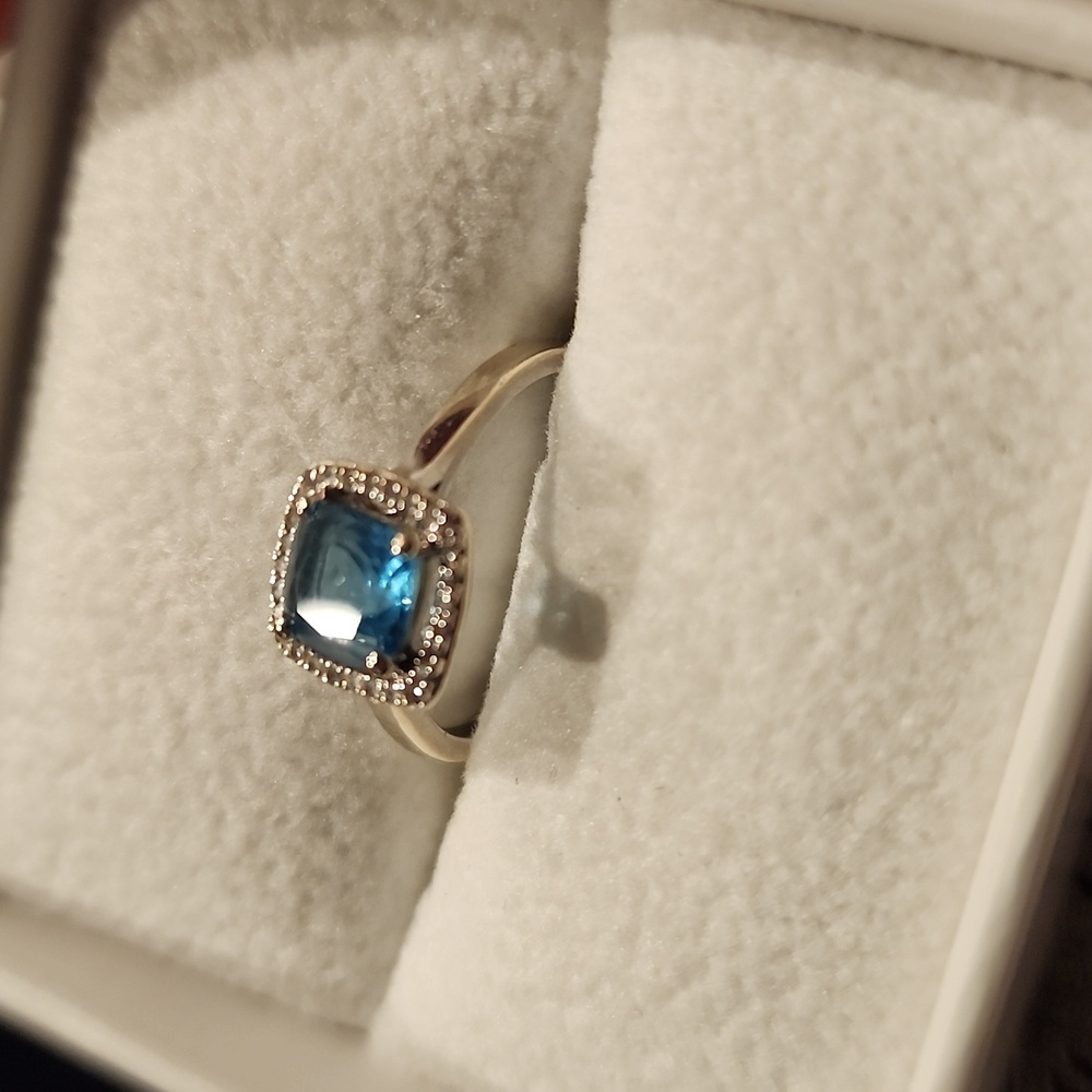 14k White Gold Ladies Blue & Diamond Ring ring - Picture 3 of 17